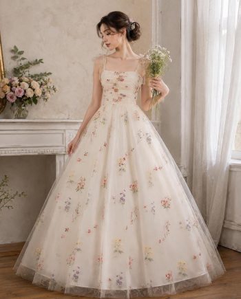 Women’s Ivory Floral Embroidered Tulle Ball Gown